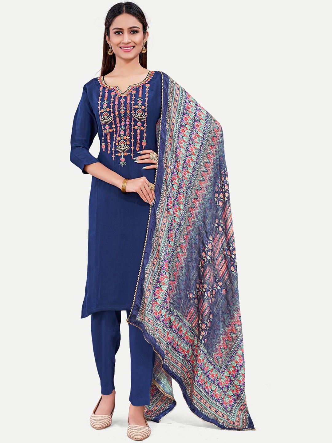 

TAVAS Floral Yoke Design Thread Work Kurta with Trousers & Dupatta, Navy blue