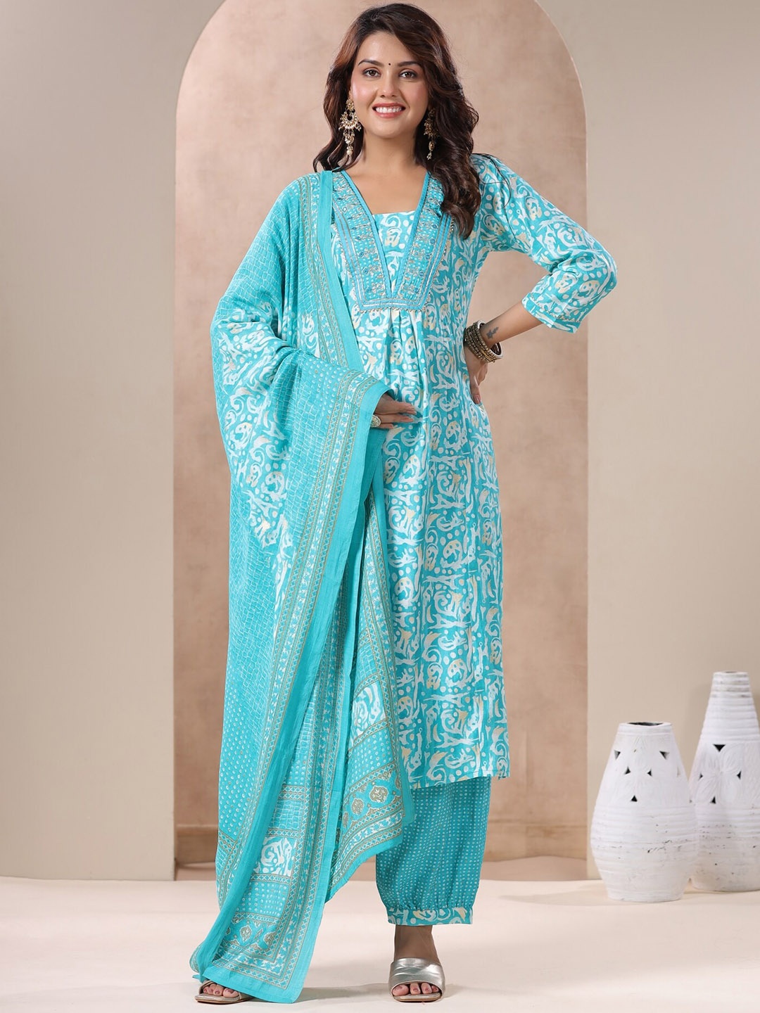 

EtnicaWear Abstract Printed Empire Gotta Patti Pure Silk Kurta with Salwar And Dupatta, Blue