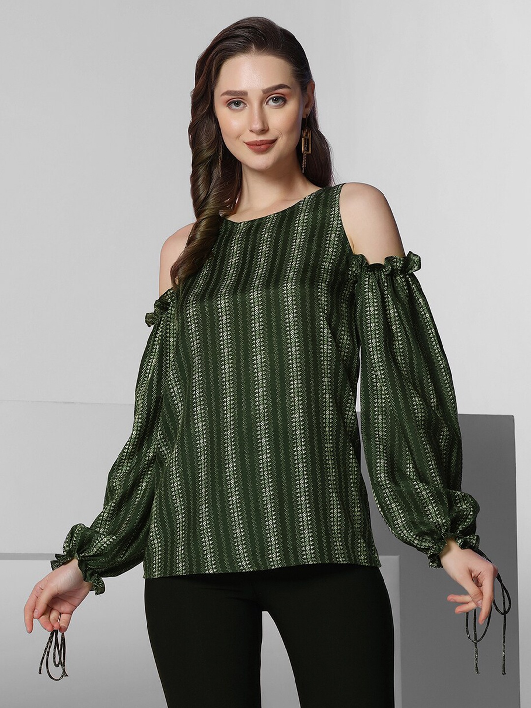 

Selvia Printed Round Neck Cold-Shoulder Top, Green