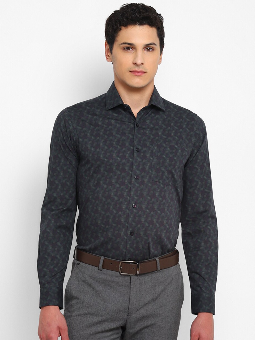 

TOP BRASS Abstract Printed Cotton Formal Shirt, Black