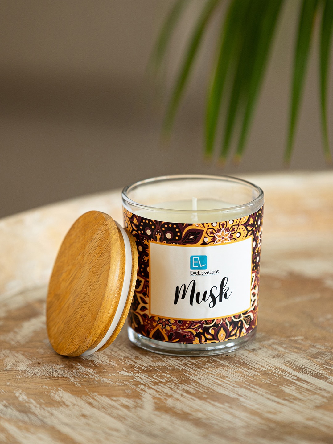 

ExclusiveLane White Musk Scented Candle