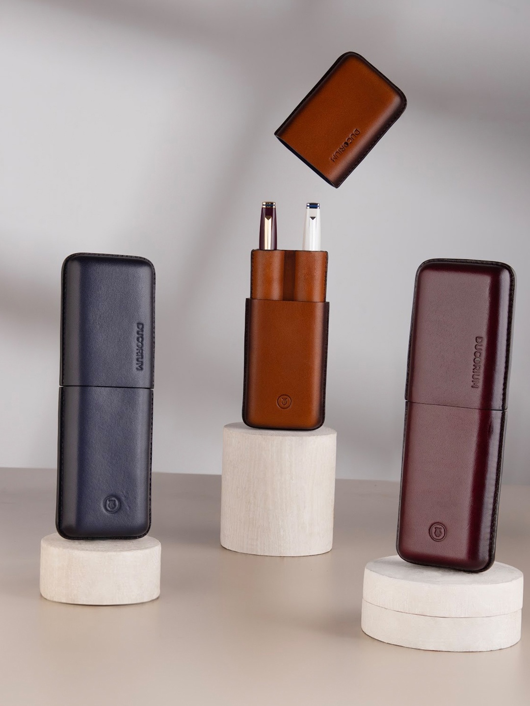 

Lapis Bard Cognac Ducorium Moulded Pen Case, Brown