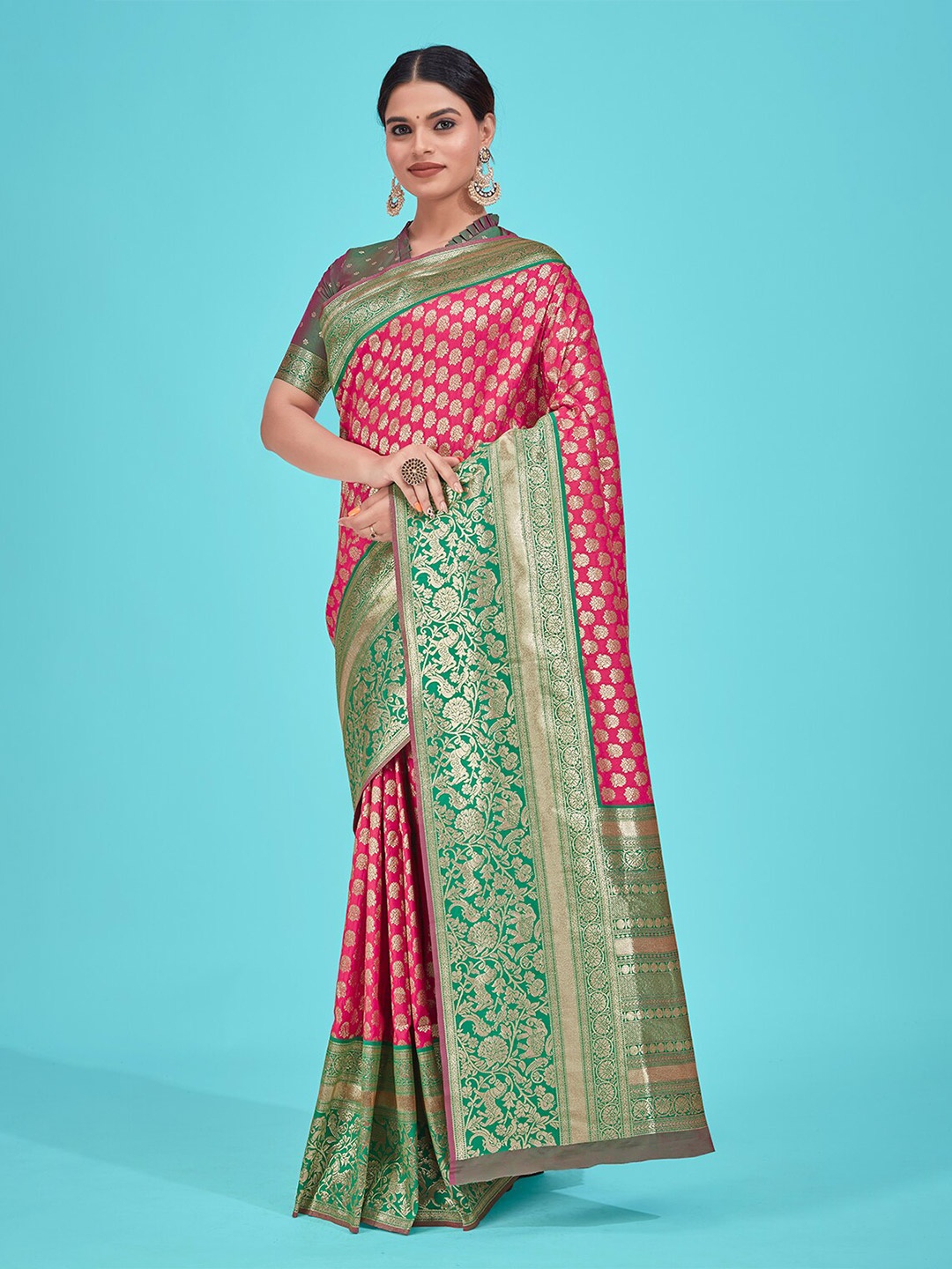 

MONJOLIKA FASHION Woven Design Zari Silk Blend Kanjeevaram Saree, Pink