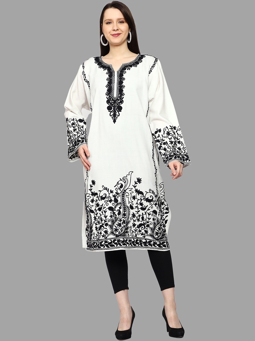 

CRAFTBAZAR Embroidered Flared Sleeves Thread Work Woollen Kurta, White
