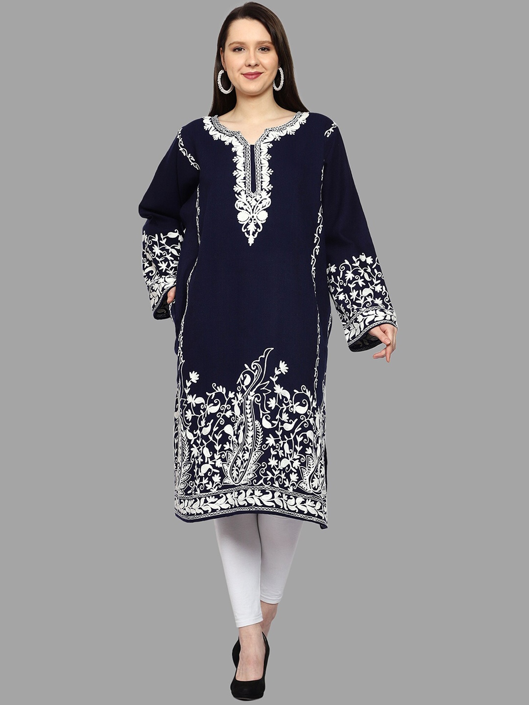 

CRAFTBAZAR Embroidered Flared Sleeves Thread Work Woollen Kurta, Navy blue
