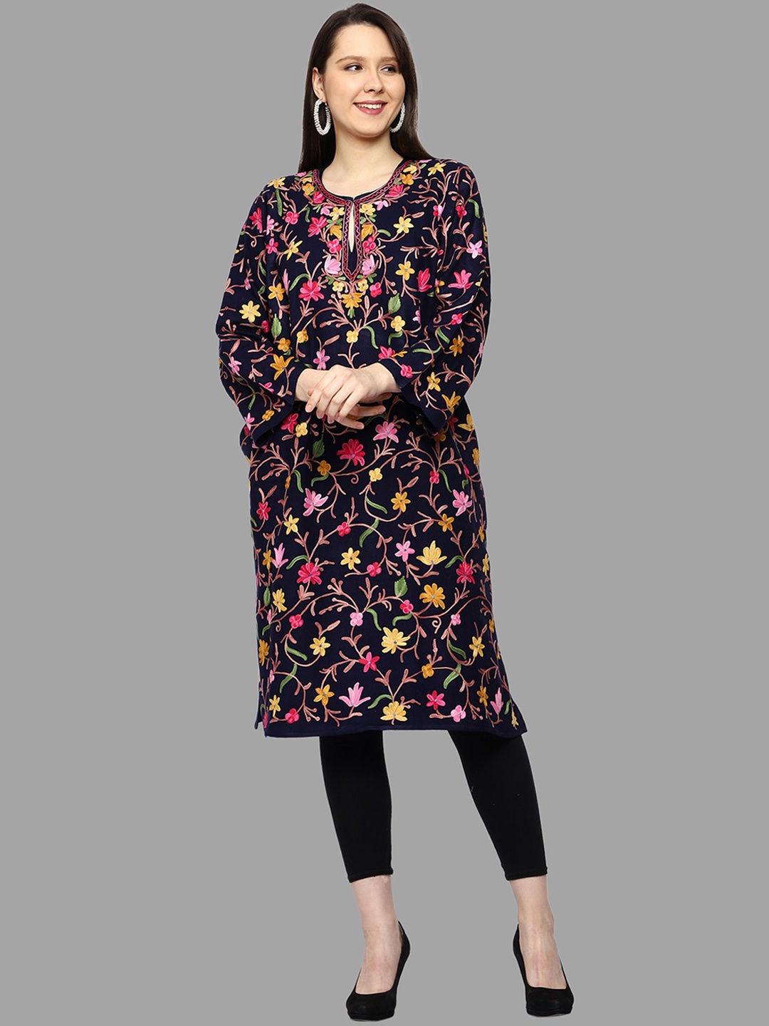 

CRAFTBAZAR Floral Printed Keyhole Neck Flared Sleeves Thread Work Woollen Kurta, Navy blue