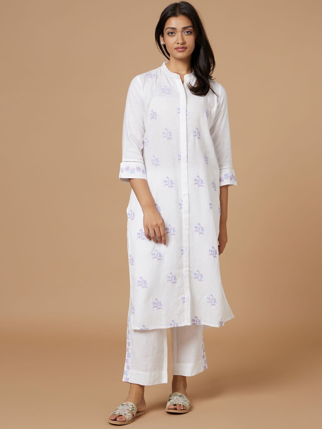 

Bombay Bloom Floral Printed Mandarin Collar Linen Kurta With Palazzos, White