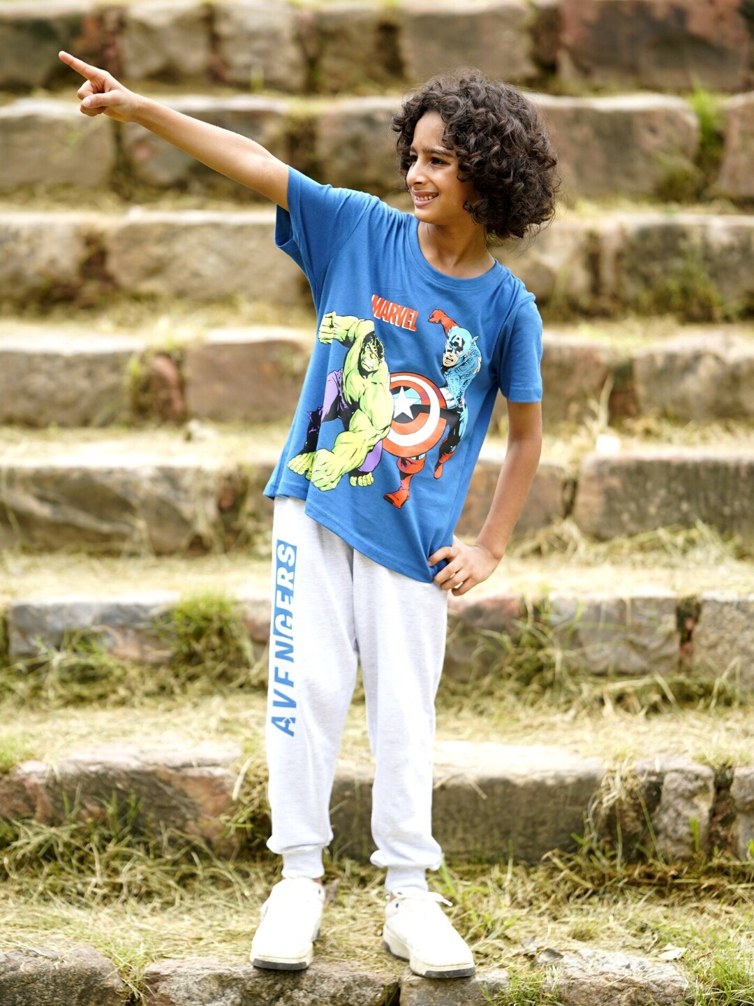 

Nap Chief Kids Marvel Printed Pure Cotton T-shirt With Joggers, Blue