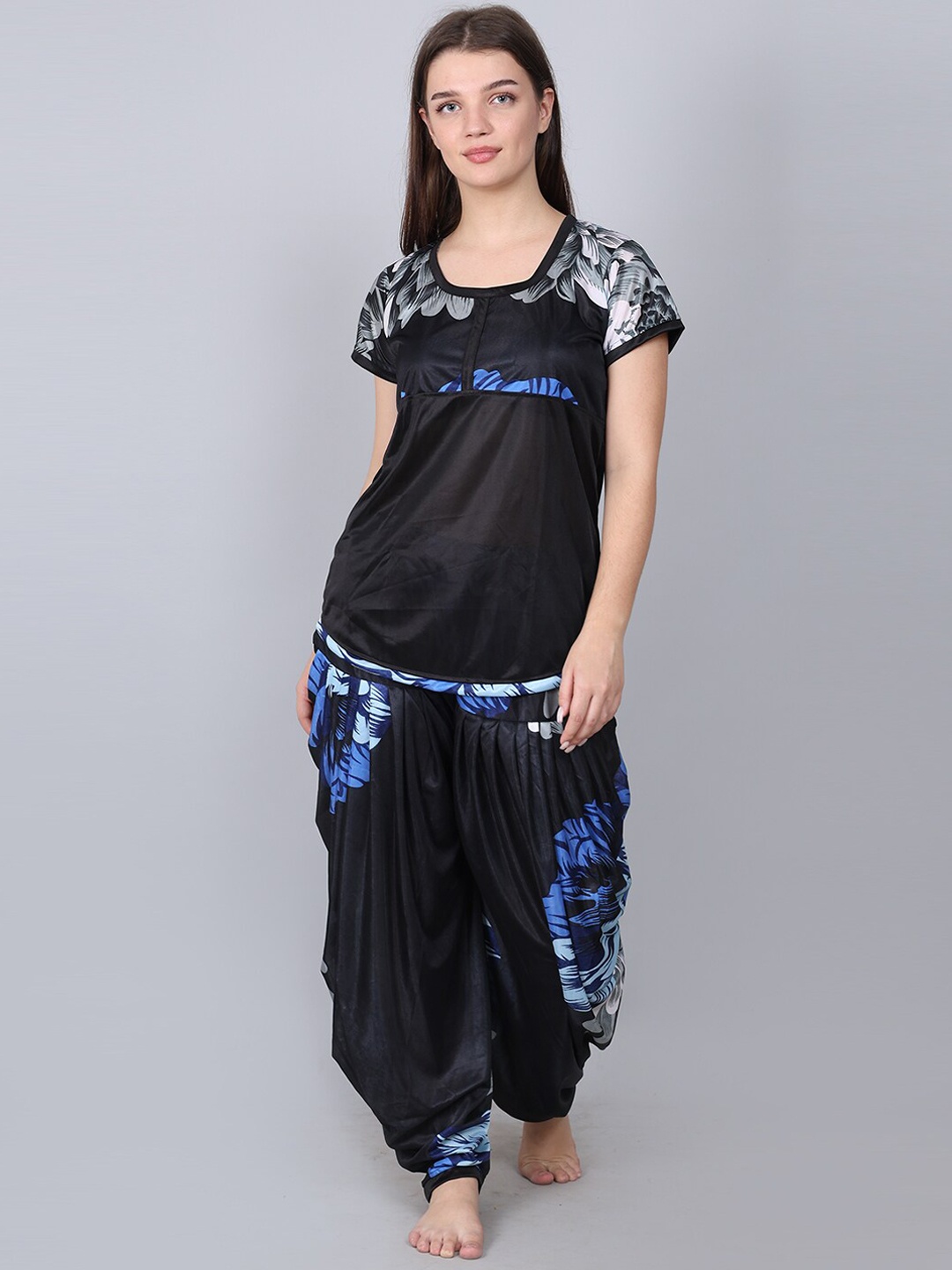 

XPIOX Women Printed Satin Night suit, Blue