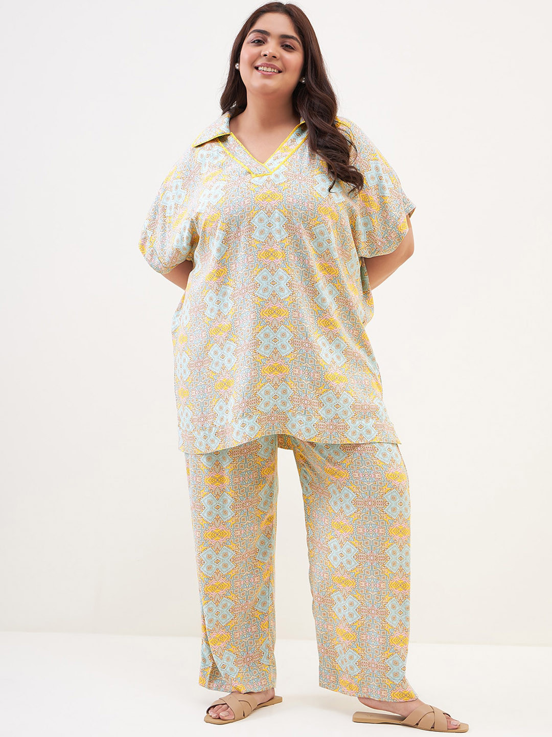 

Femella Geometric Printed Shirt Collar Top & Trouser Co-Ords Set, Blue
