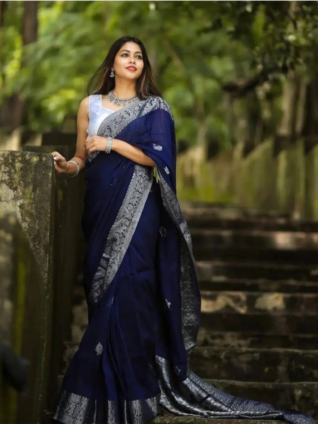 

Naishu Trendz Ethnic Motif Woven Design Zari Pure Silk Banarasi Saree, Navy blue