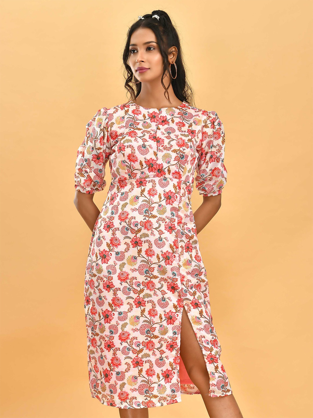 

Disli Floral Printed Round Neck Puff Sleeves A-Line Midi Dress, Off white