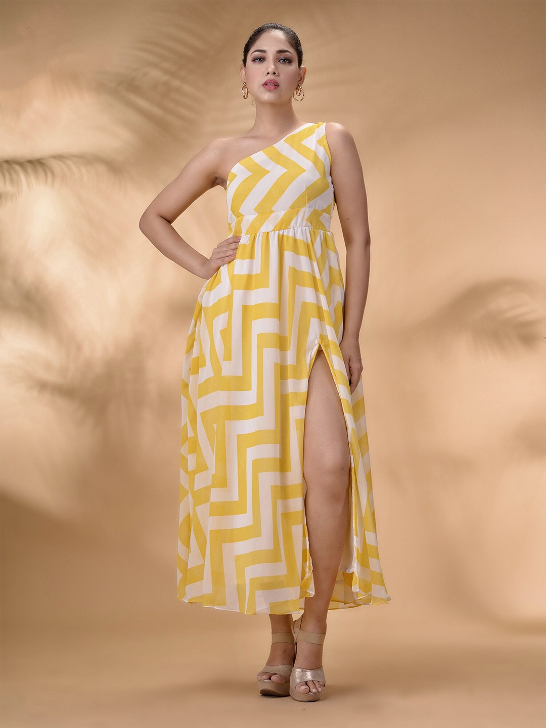 

Disli Geometric Printed One Shoulder Gathered Detailed Georgette Maxi Dress, Yellow