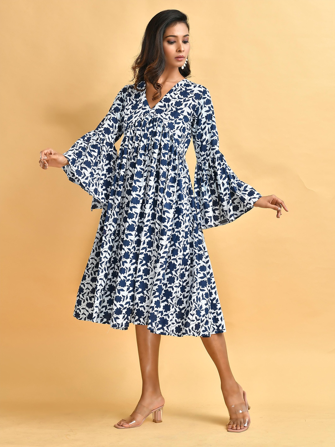 

Disli Floral Printed V-Neck Bell Sleeve Cotton A-Line Midi Dress, White