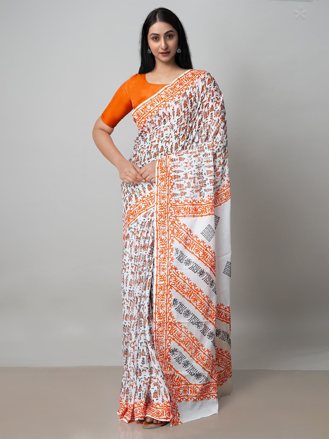 

Unnati Silks Ethnic Motifs Block Printed Pure Cotton Saree, White