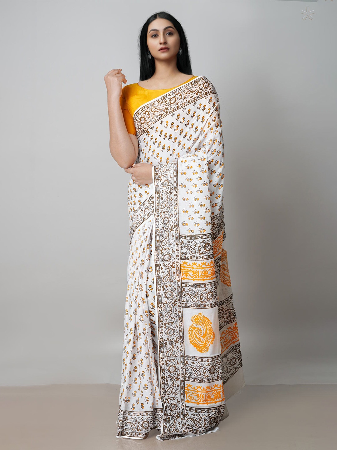 

Unnati Silks Ethnic Motifs Block Printed Pure Cotton Saree, White