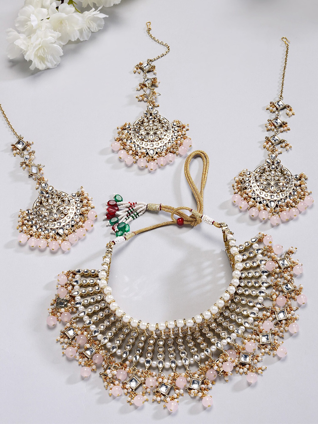 

KARATCART Gold-Plated Kundan-Studded & Beaded Jewellery Set