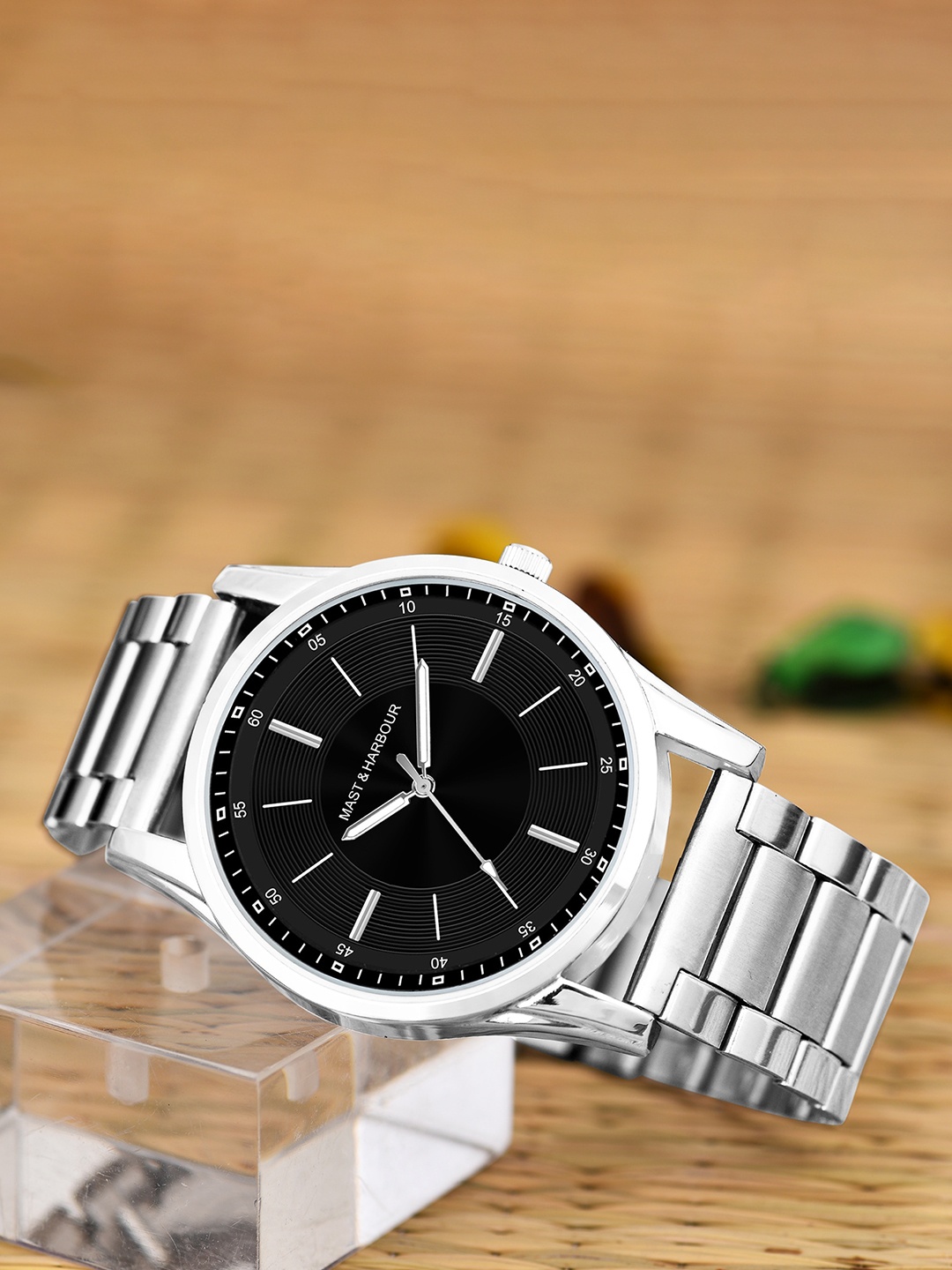 

Mast & Harbour Men Black Embellished Dial & Straps Analogue Watch HOBMH-104-BK