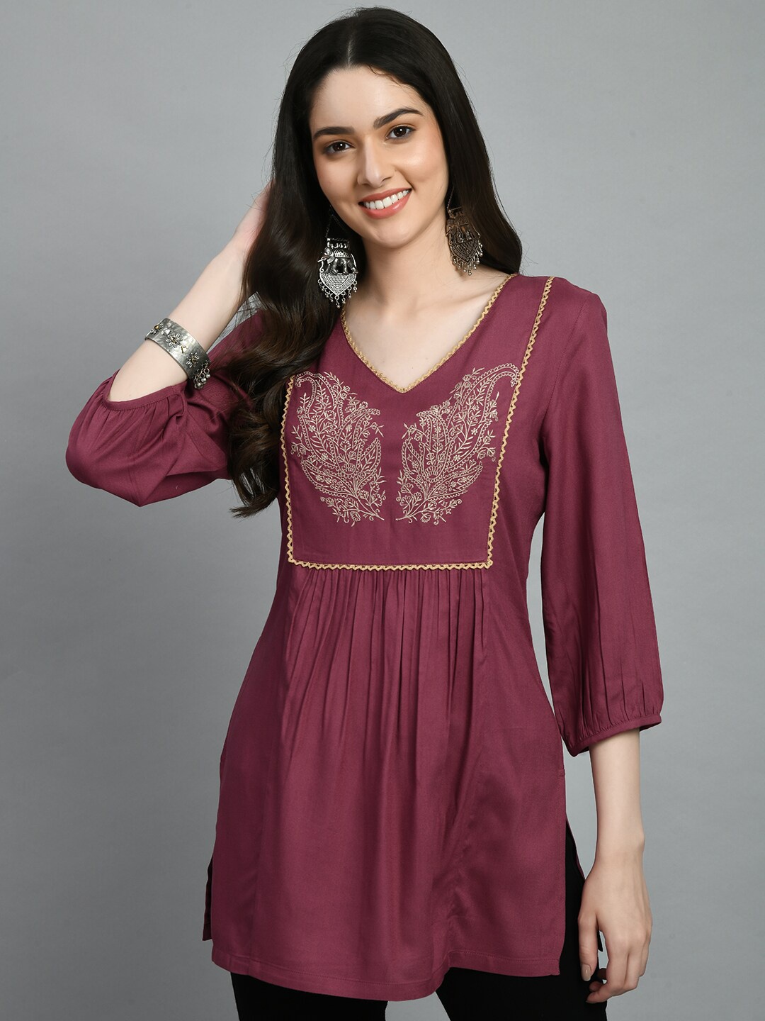 

MEESAN Ethnic Motifs Embroidered Tunic, Red