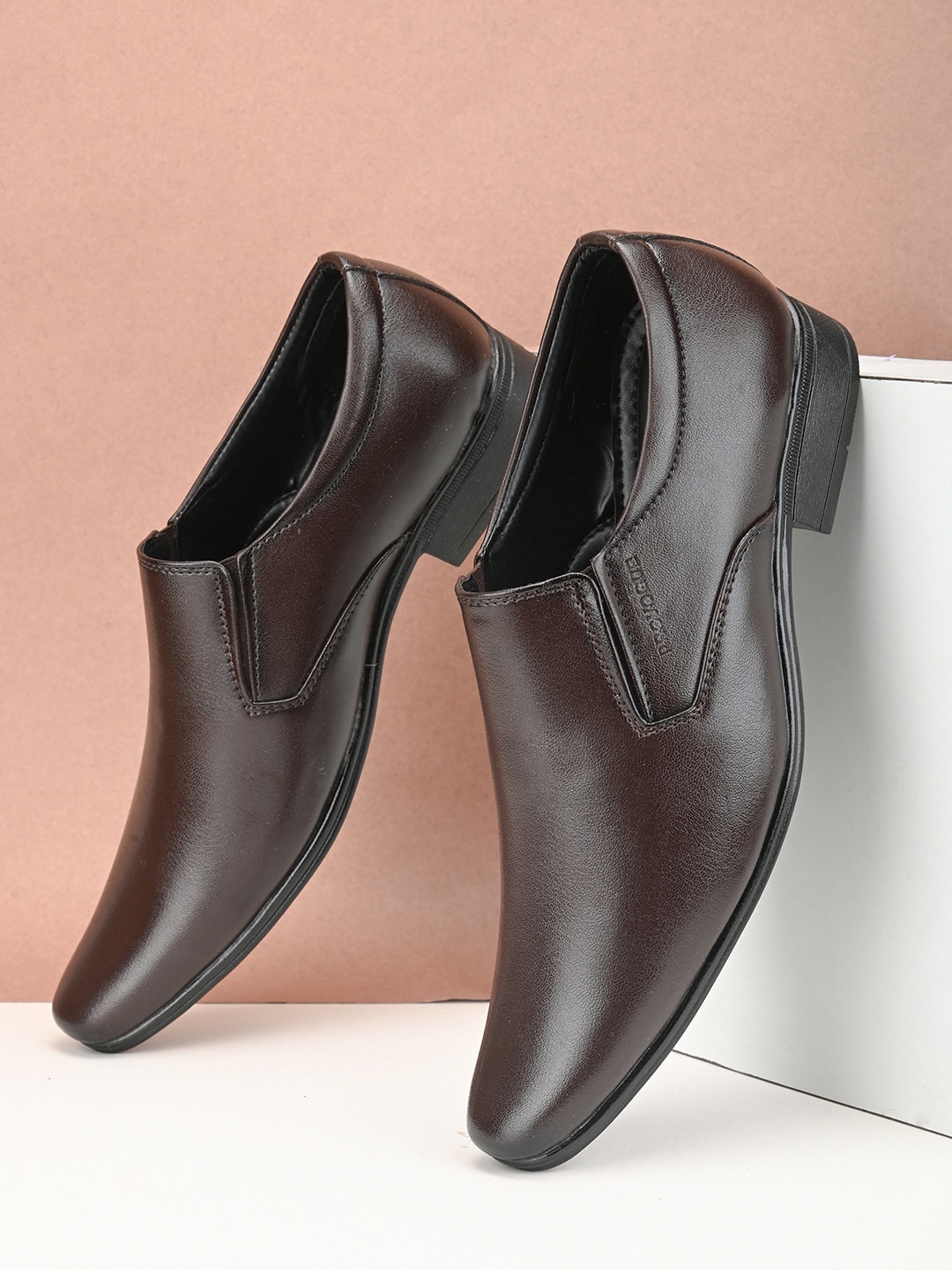 

Provogue Men Round Toe Formal Slip-On Shoes, Brown