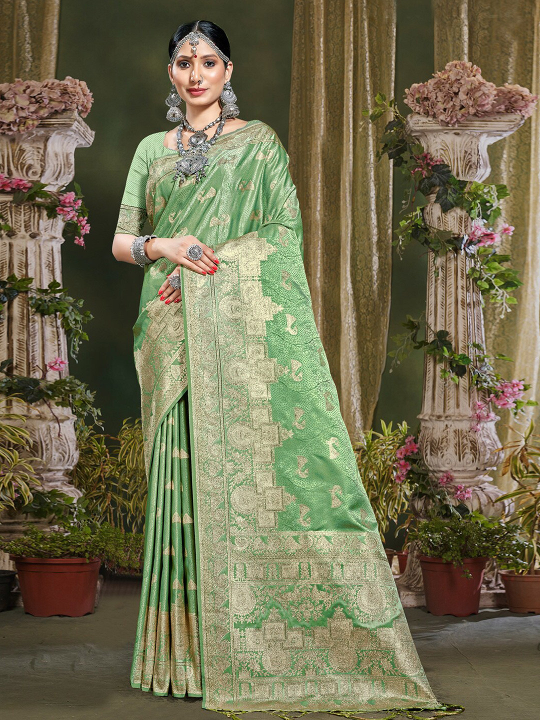 

Mitera Woven Design Zari Banarasi Saree, Green