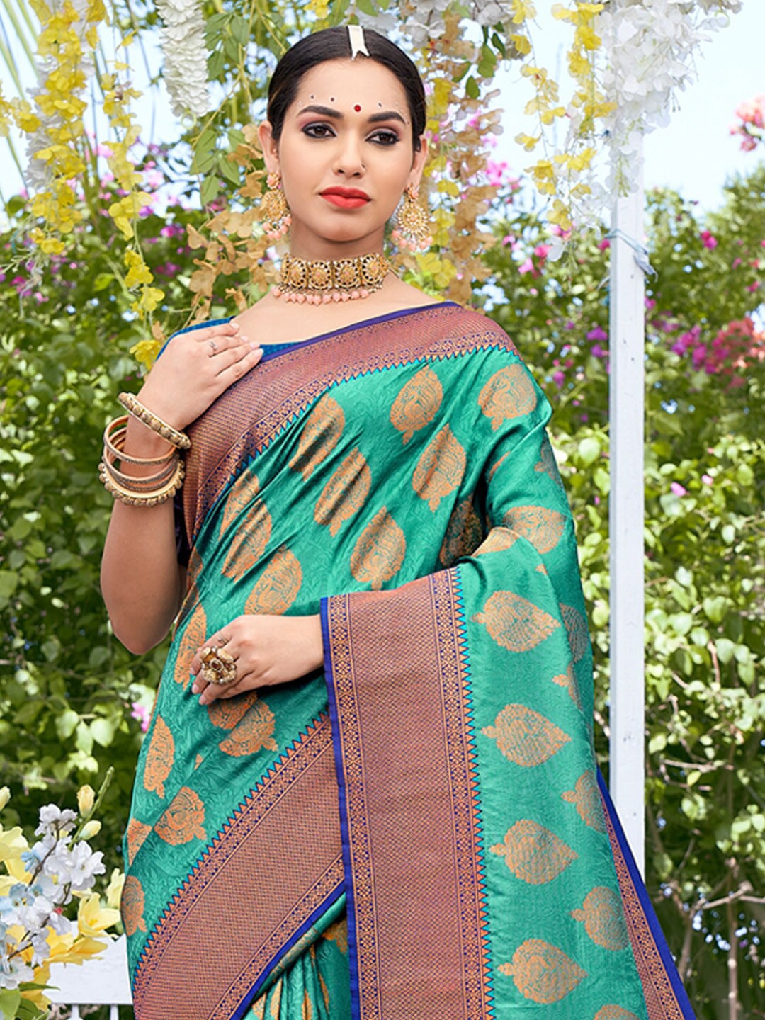 

Mitera Turquoise Blue & Gold-Toned Woven Design Saree