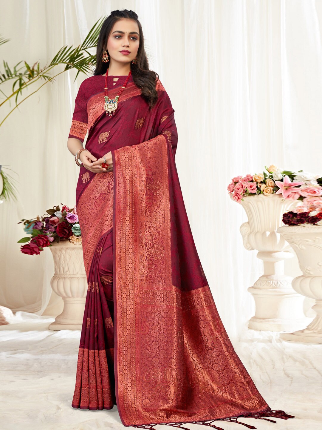 

Mitera Maroon & Gold-Toned Ethnic Motif Woven Design Zari Pure Silk Banarasi Saree