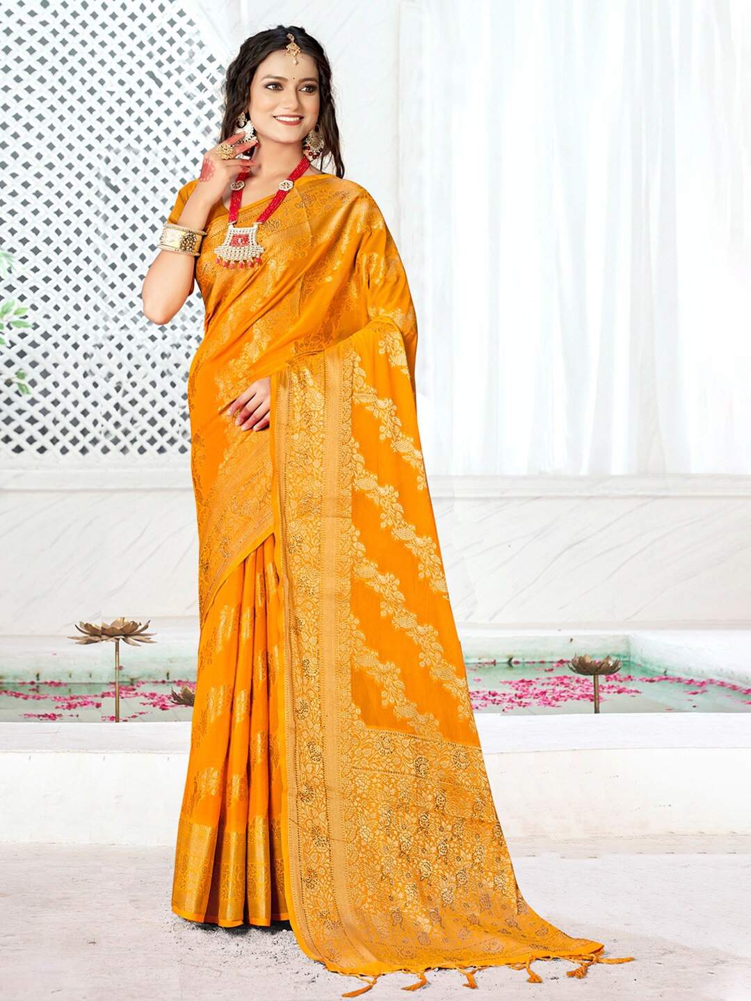 

Mitera Yellow & Gold-Toned Woven Design Zari Silk Blend Saree