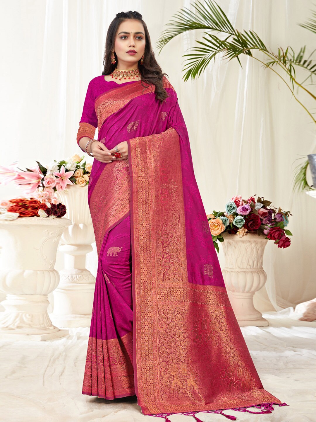 

Mitera Magenta & Gold-Toned Woven Design Zari Pure Silk Banarasi Saree