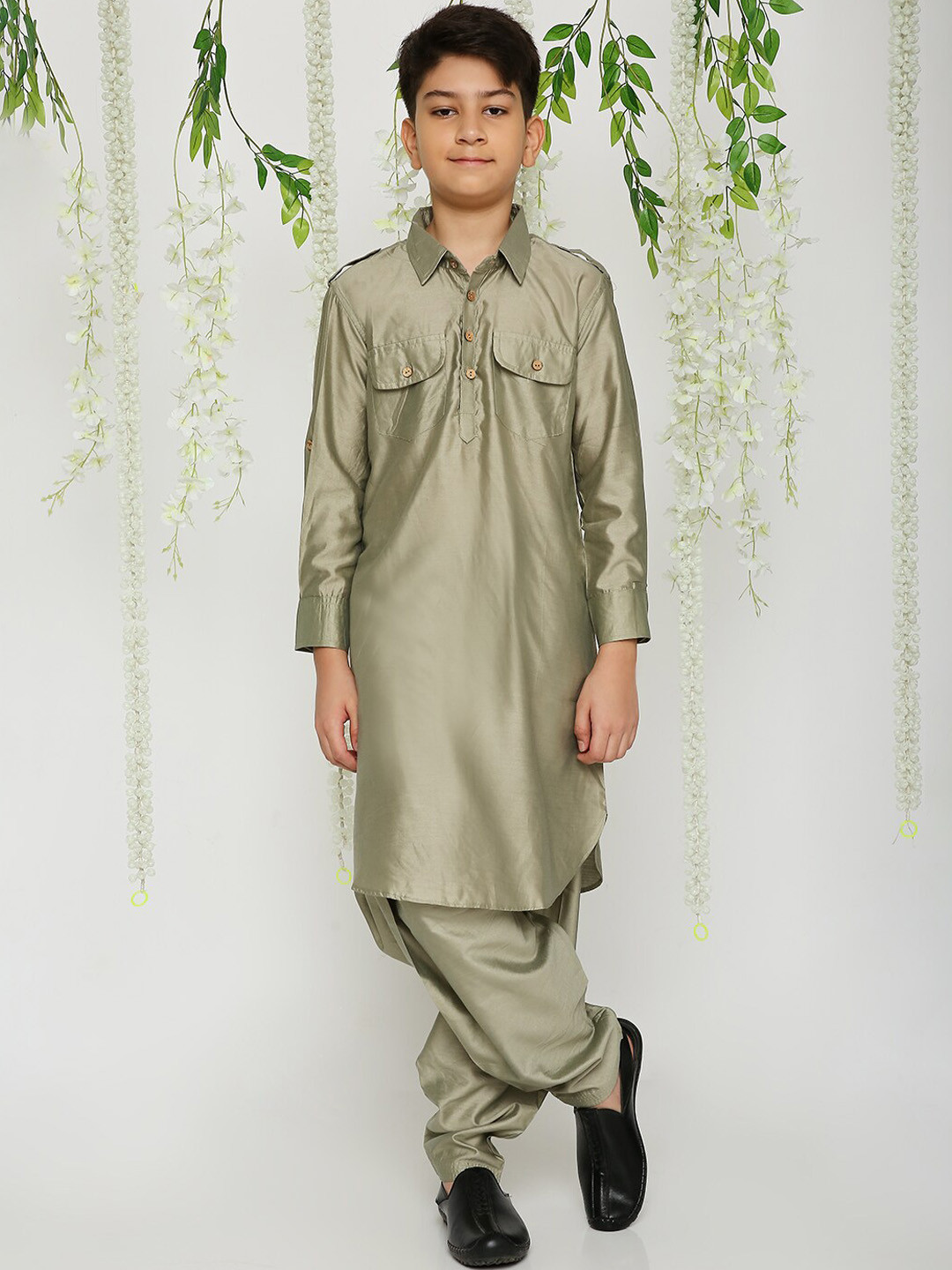 

KID1 Boys Shirt Collar Pathani Kurta With Salwar, Grey