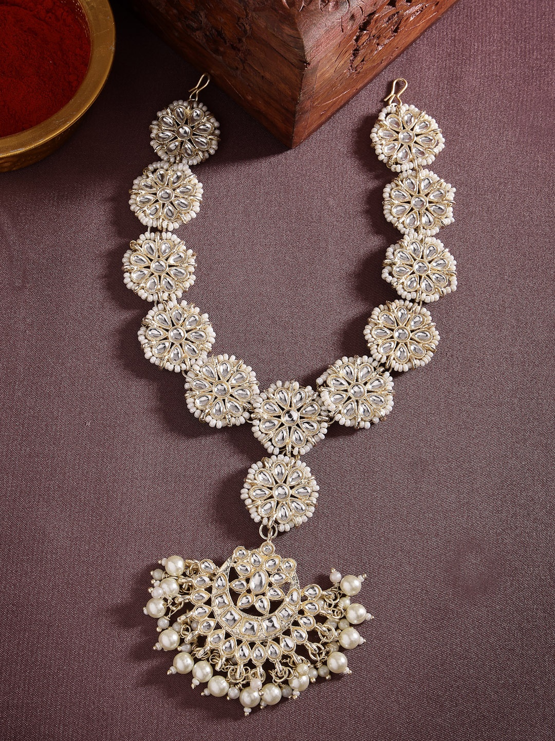 

Anouk Gold-Plated Kundan-Studded & Beaded Sheeshphool