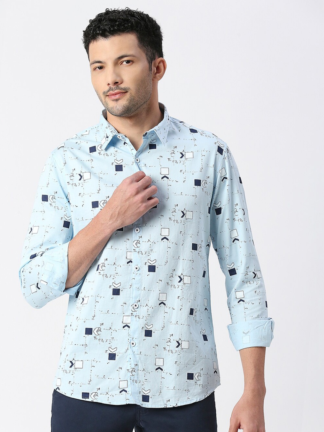 

SNX Tailored Fit Geometric Printed Pure Cotton Casual Shirt, Blue