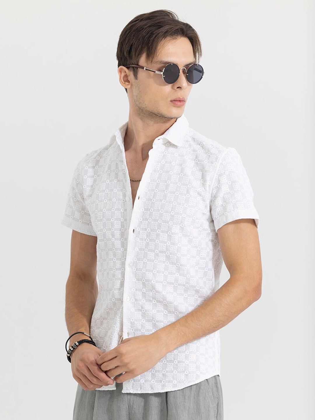 

Snitch White Self Design Classic Slim Fit Cotton Casual Shirt
