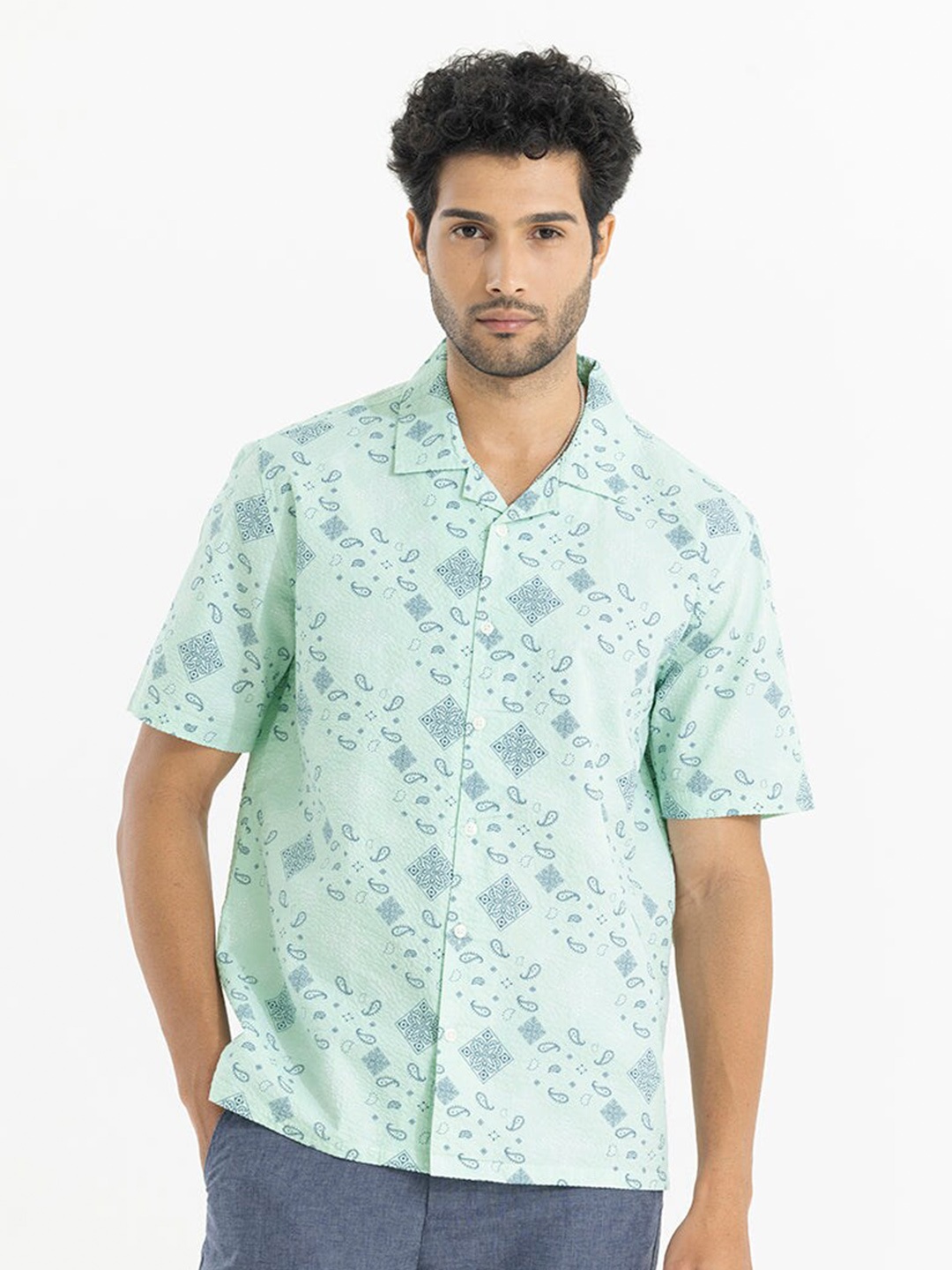 

Snitch Green Geometric Printed Classic Boxy Fit Casual Cotton Shirt