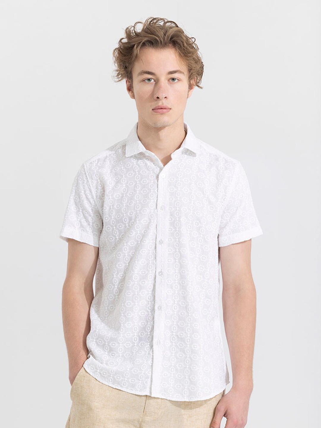 

Snitch White Self Design Classic Slim Fit Cotton Casual Shirt