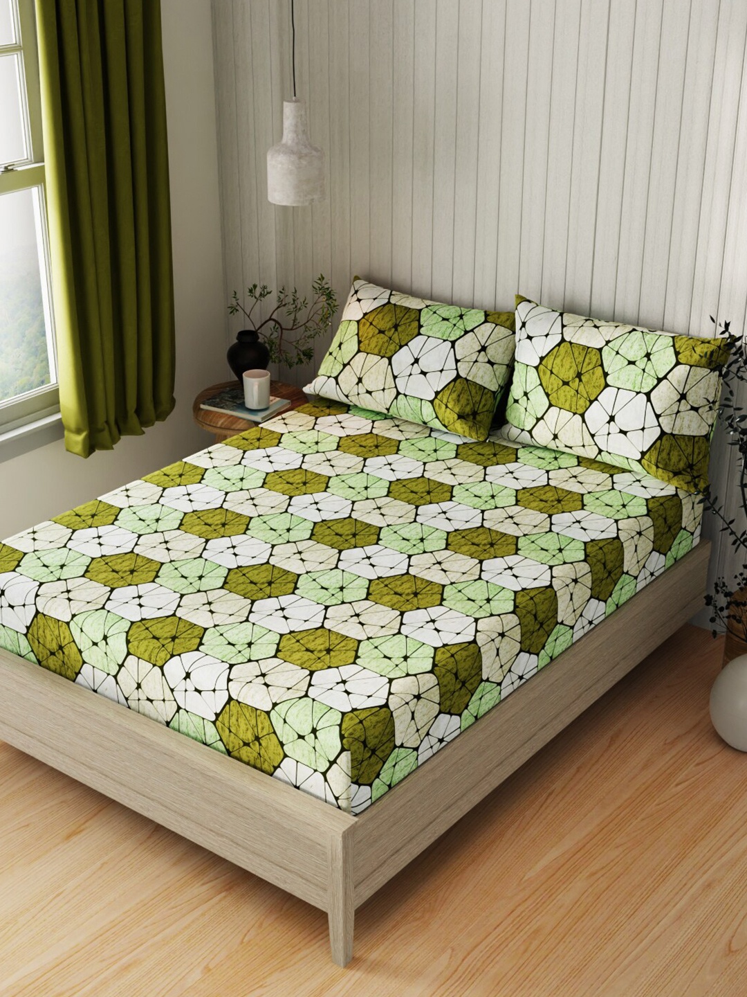 

KOPA Lopez Green & White Geometric Cotton 120 TC Queen Bedsheet With 2 Pillow Covers