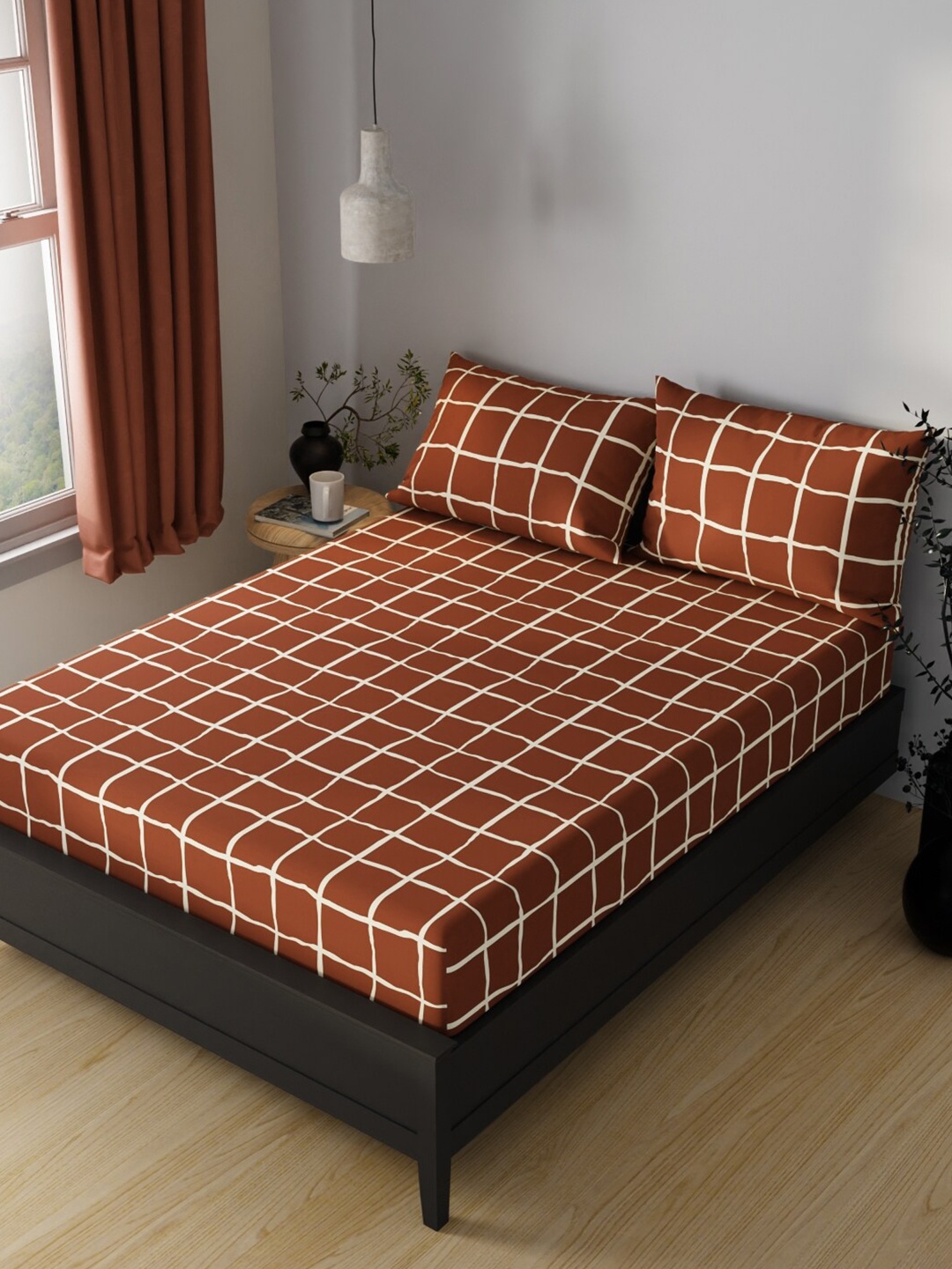 

KOPA Lopez Rust & White Geometric Cotton 120 TC Queen Bedsheet With 2 Pillow Covers