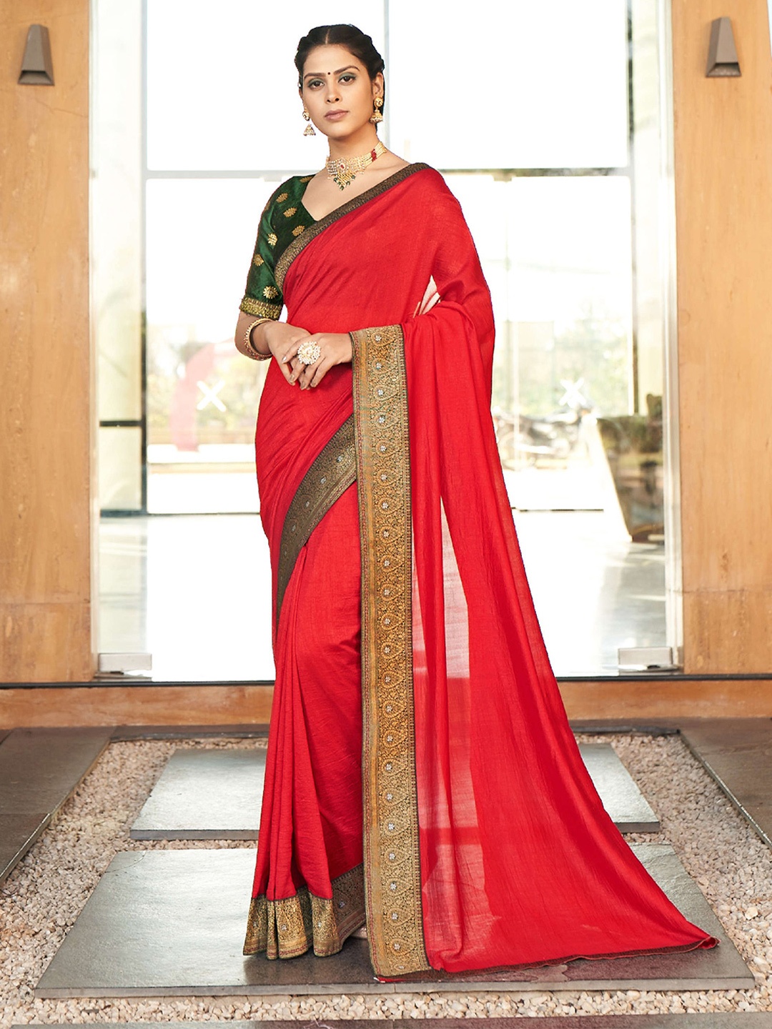 

Mitera Red & Green Zari Pure Silk Saree