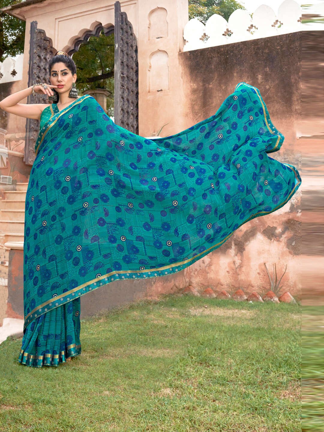 

Mitera Ethnic Motifs Printed Pure Georgette Saree, Sea green