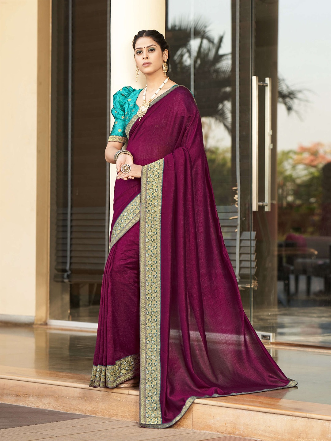 

Mitera Zari Pure Silk Saree, Maroon