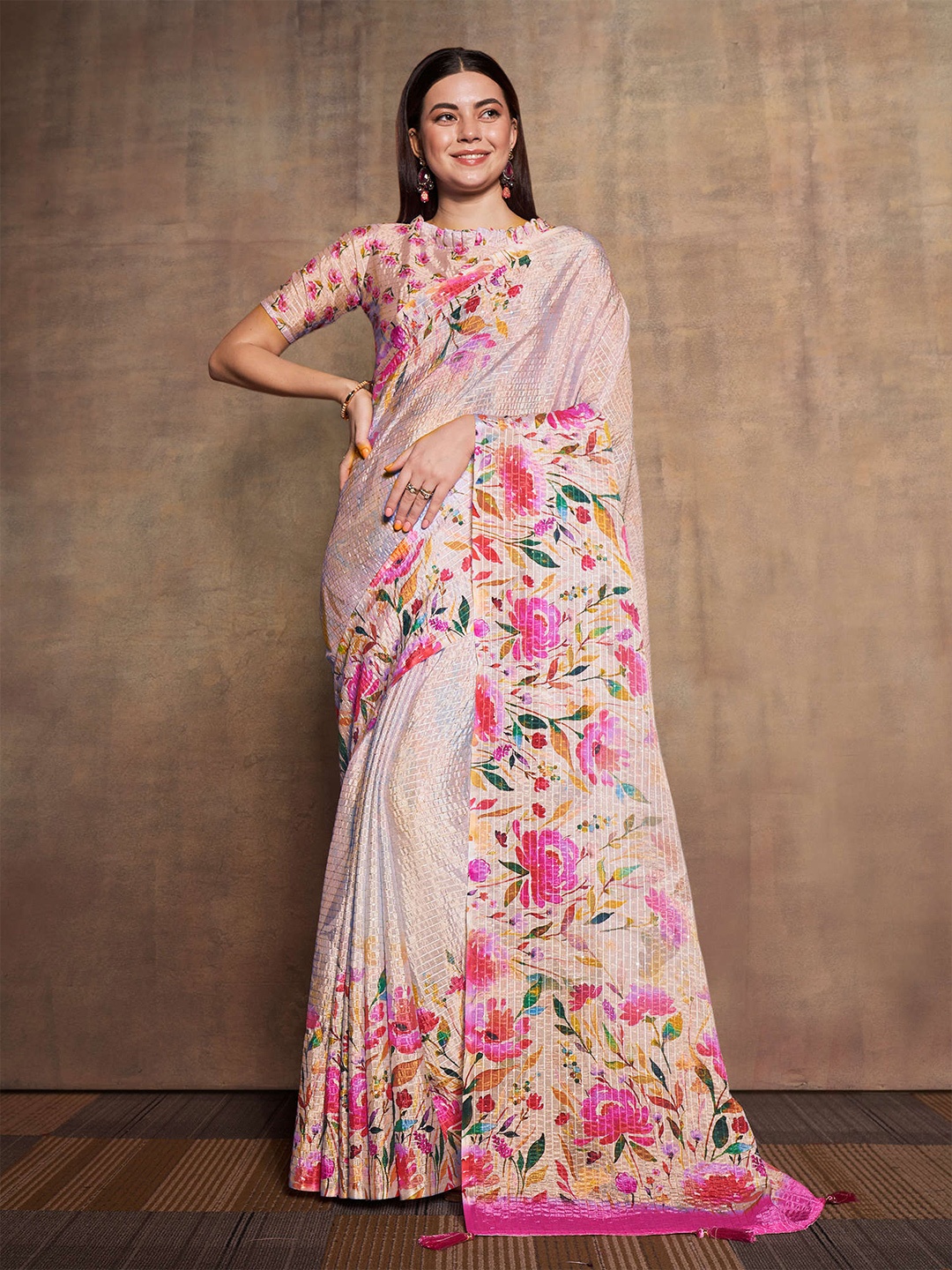 

Mitera Gold-Toned & Green Floral Printed Pure Silk Saree