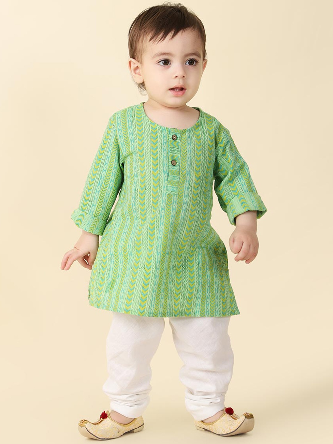 

Fabindia Infant Boys Geometric Printed Mandarin Collar Cotton Straight Kurta, Green