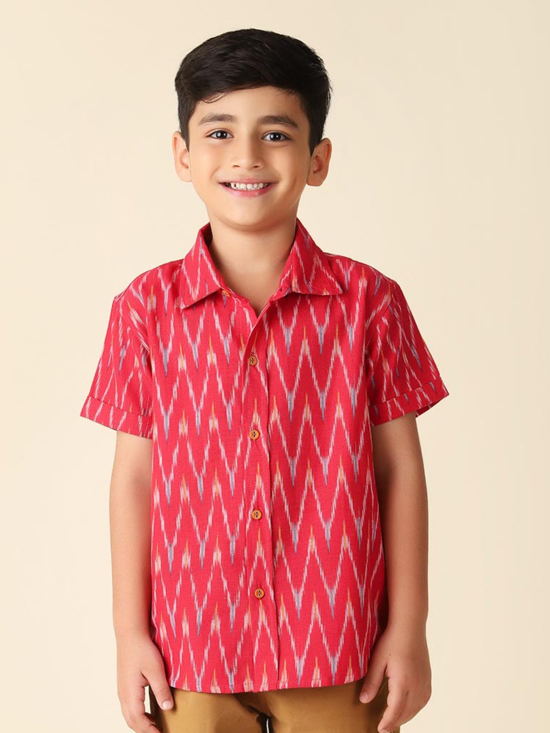 

Fabindia Boys Geometric Printed Cotton Casual Shirt, Red