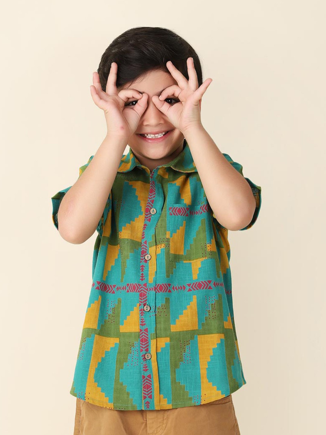 

Fabindia Boys Geometric Printed Cotton Casual Shirt, Green