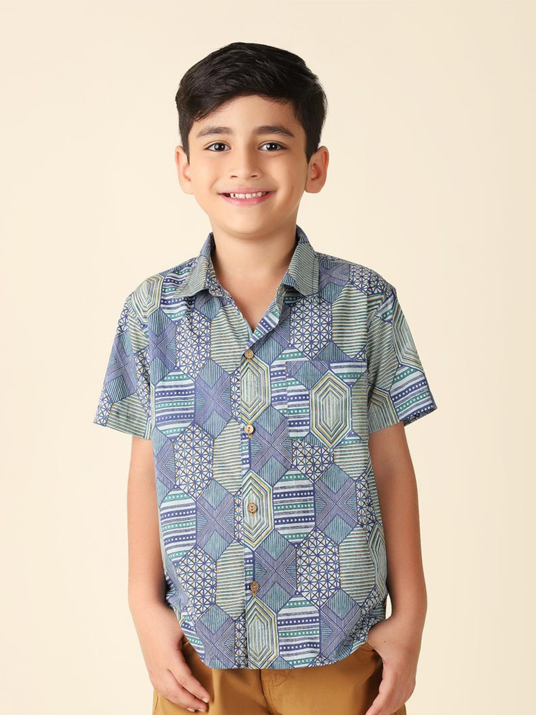 

Fabindia Boys Geometric Printed Spread Collar Cotton Casual Shirt, Blue
