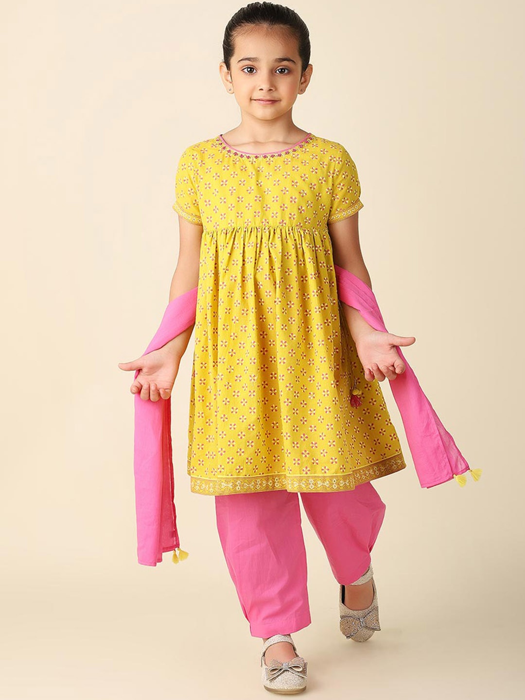 

Fabindia Girls Ethnic Motifs Printed Empire Pure Cotton Kurta with Salwar & With Dupatta, Yellow