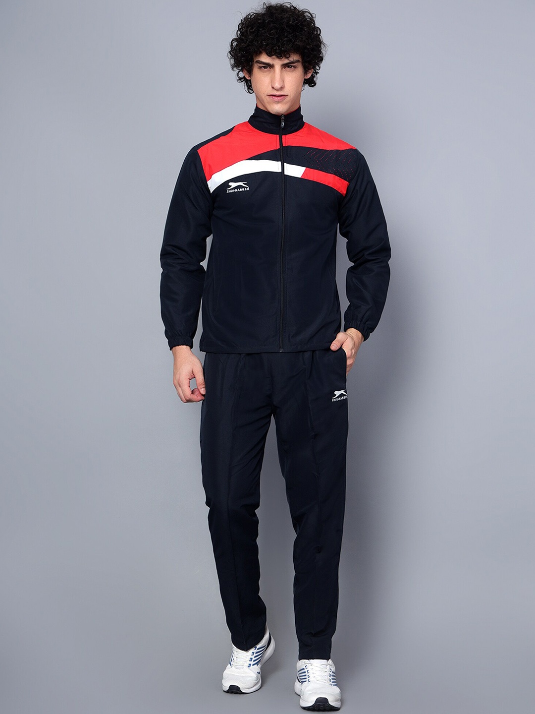 

Shiv Naresh Men Colourblocked Tracksuits, Navy blue