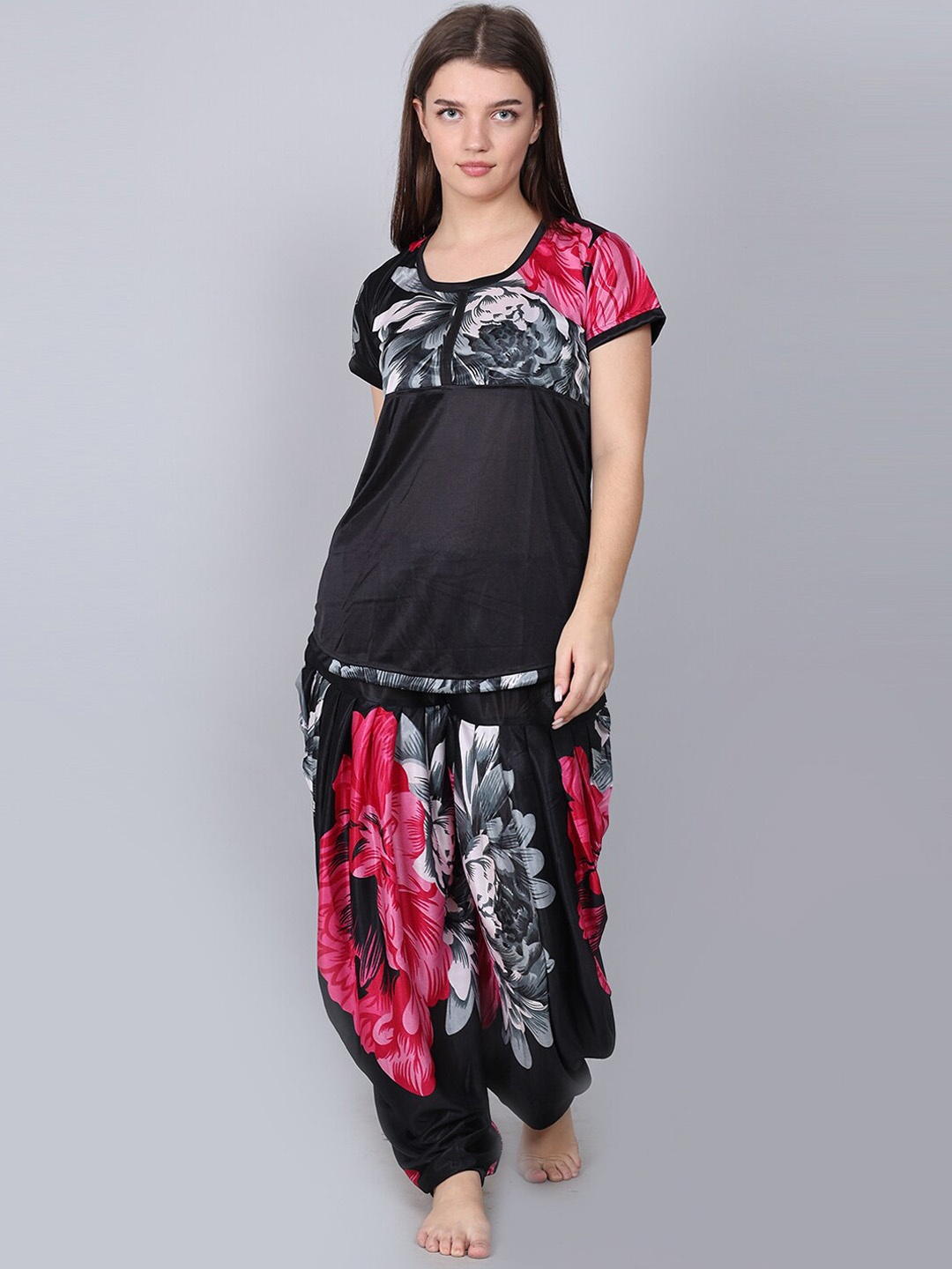 

XPIOX Floral Printed Night suit, Magenta