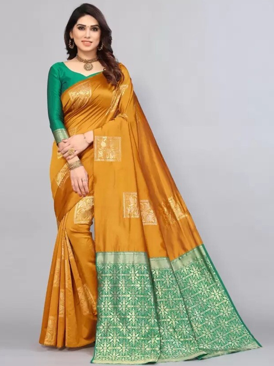 

MAGMINA Ethnic Motifs Woven Design Zari Banarasi Saree, Gold