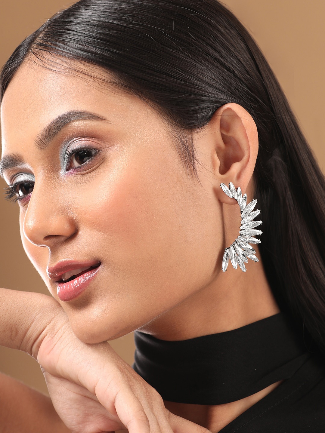 

Rubans Voguish Zirconia Studded Studs Earrings, Gold